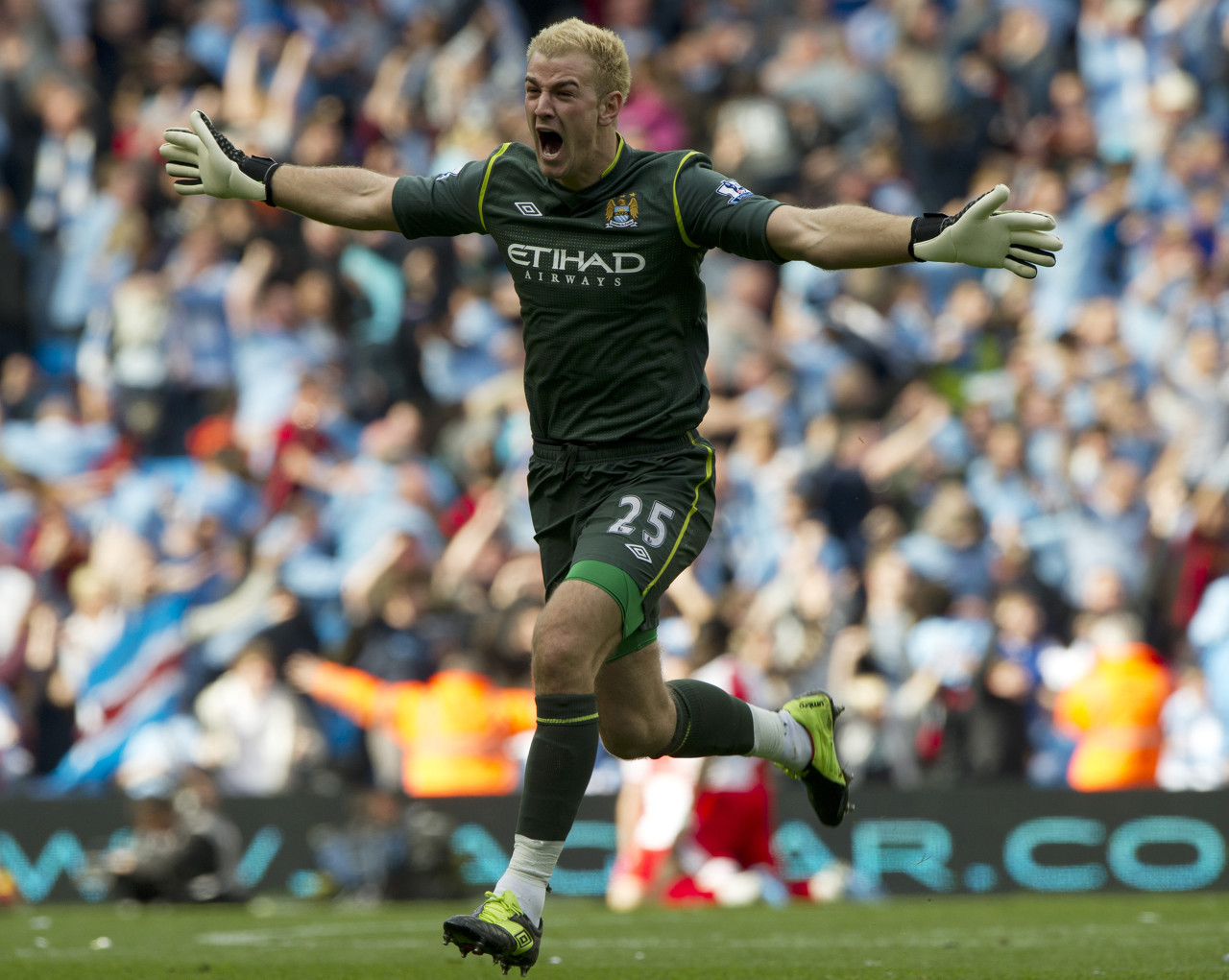 世界杯官网app下载-乔·哈特：多纳鲁马全速出击认为自己在禁区外，他本应用手扑球