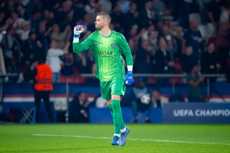 世界杯手机观看-桑巴：舍瓦利耶没想到会经历这样的赛季，相信他能迅速反弹